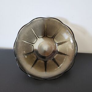 Anchor Hocking Radiance Smoke Brown Scalloped Serving Bowl 8" MCM Vintage